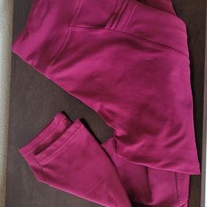 Zyia Cranberry Light n Tight Triple Pocket Leggings